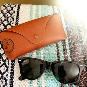😎Ray ban Wayfarer sunglasses
